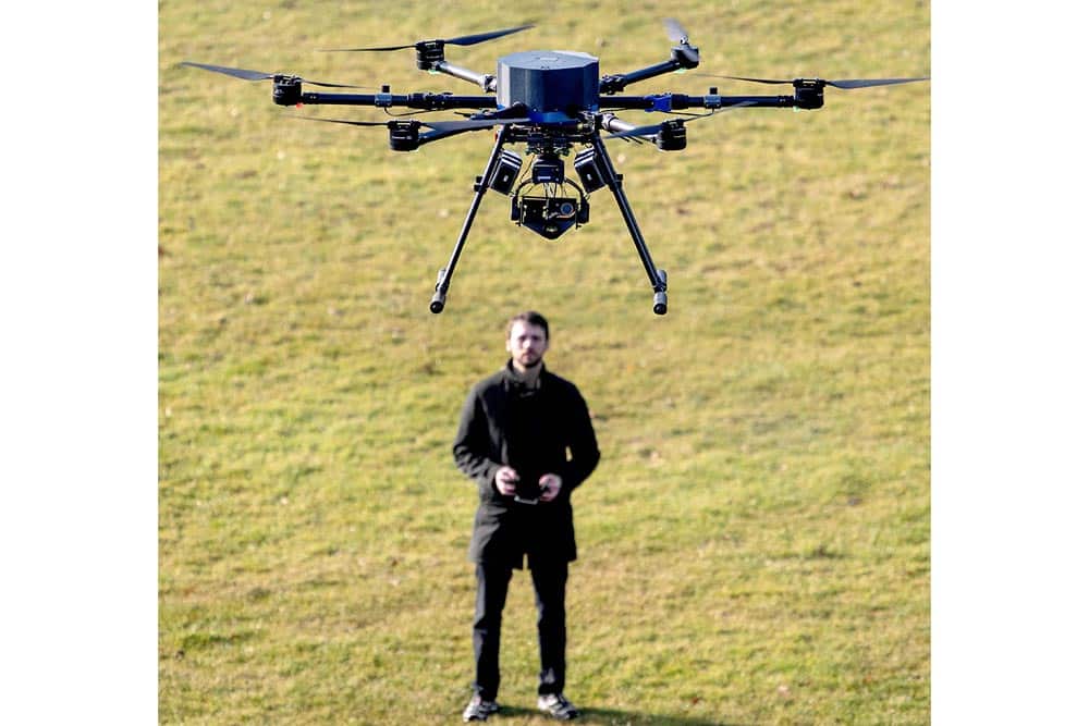 https://cdn.autogreeknews.gr/wp-content/uploads/2026/07/Drone_Aggelis-1.jpg