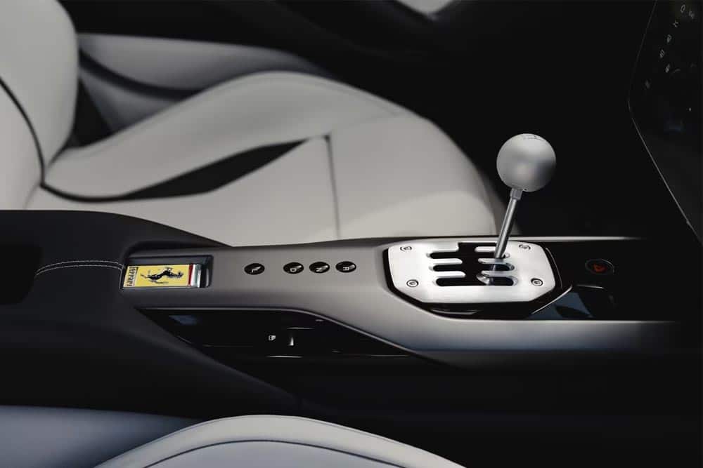 https://cdn.autogreeknews.gr/wp-content/uploads/2026/07/Ferrari-12Cilindri-Manuale-5.jpg