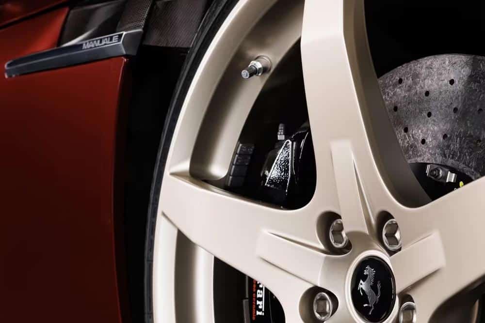 https://cdn.autogreeknews.gr/wp-content/uploads/2026/07/Ferrari-12Cilindri-Manuale-9.jpg