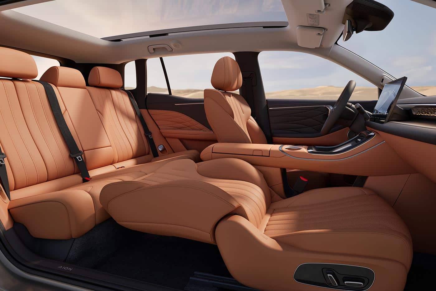 https://cdn.autogreeknews.gr/wp-content/uploads/2026/07/GAC-AION-V-interior.jpg