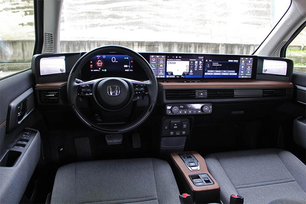 https://cdn.autogreeknews.gr/wp-content/uploads/2026/07/Honda-e-1.jpg
