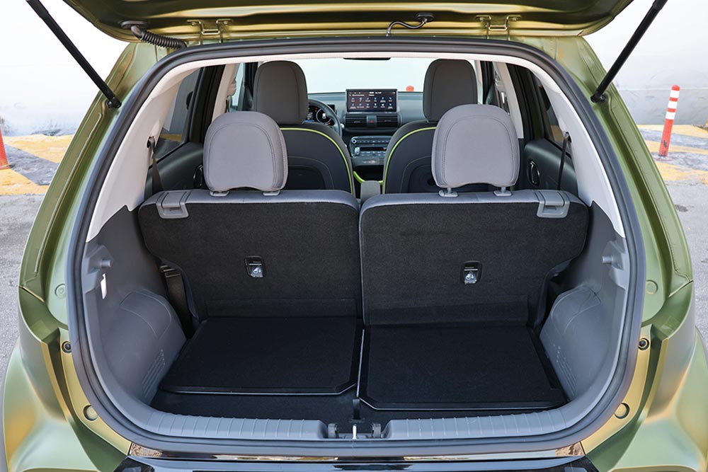 https://cdn.autogreeknews.gr/wp-content/uploads/2026/07/Hyundai-Inster-Cross-interior-5.jpg