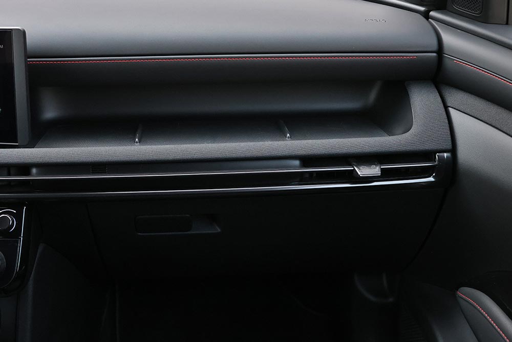 https://cdn.autogreeknews.gr/wp-content/uploads/2026/07/Hyundai-Tucson-PHEV-interior-4.jpg