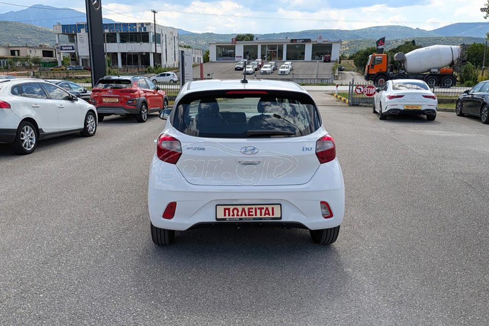 https://cdn.autogreeknews.gr/wp-content/uploads/2026/07/Hyundai-i10-2023-used-6.jpg