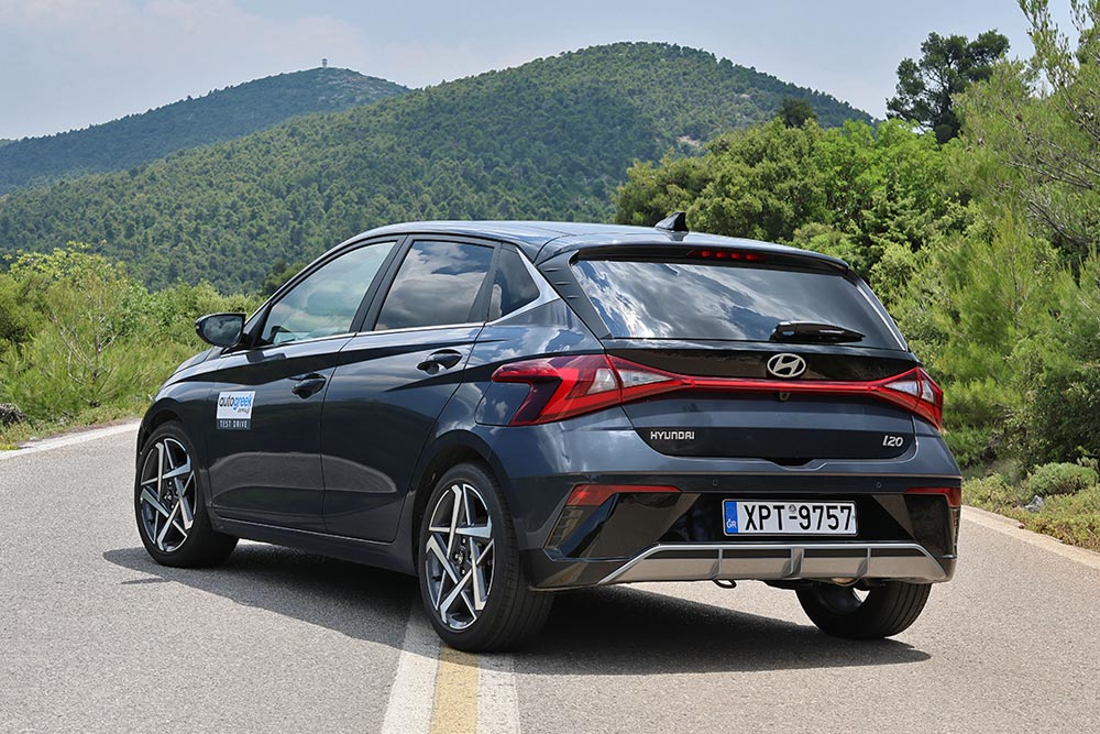 https://cdn.autogreeknews.gr/wp-content/uploads/2026/07/Hyundai-i20-1.0T-90-PS-7DCT-10.jpg