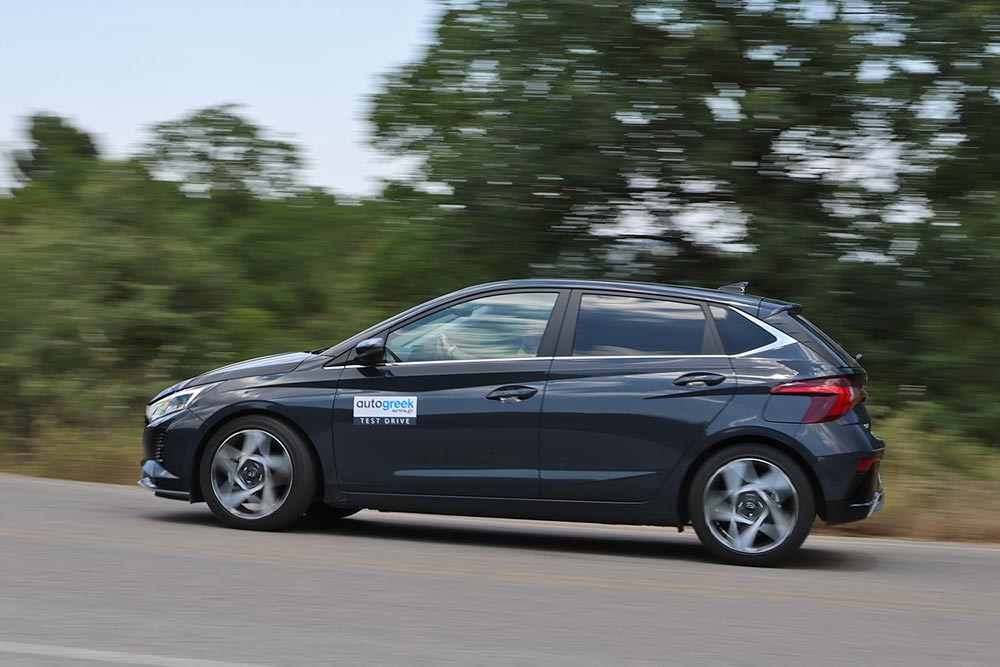 https://cdn.autogreeknews.gr/wp-content/uploads/2026/07/Hyundai-i20-1.0T-90-PS-7DCT-2.jpg