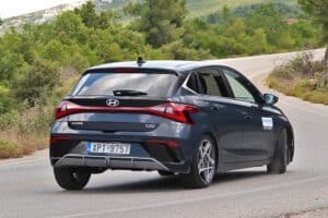 Hyundai i20 1.0T 90 PS 7DCT (6)