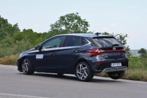 Hyundai i20 1.0T 90 PS 7DCT (9)