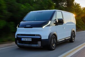 Kia PV5 (1)