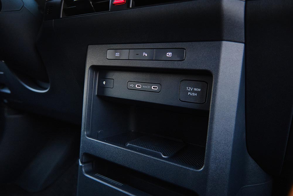 https://cdn.autogreeknews.gr/wp-content/uploads/2026/07/Kia-PV5-10.jpg