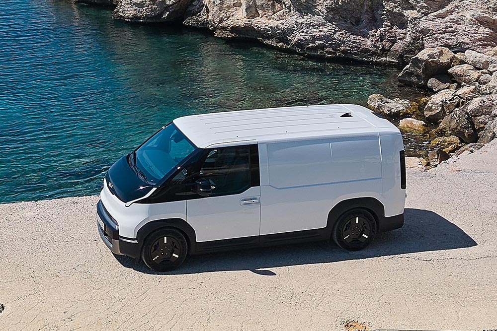 https://cdn.autogreeknews.gr/wp-content/uploads/2026/07/Kia-PV5-21.jpg