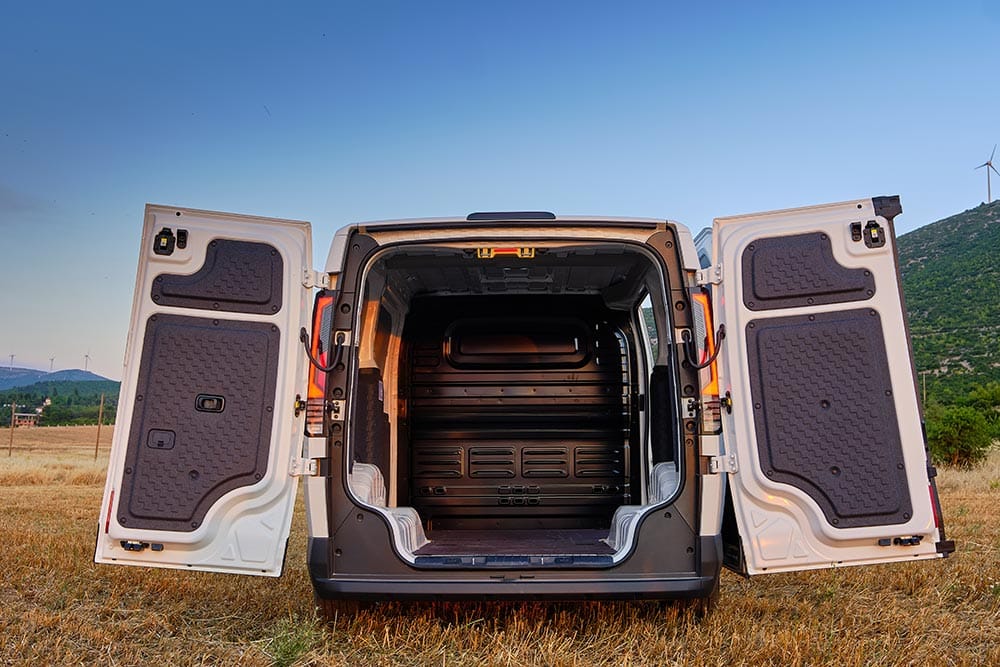https://cdn.autogreeknews.gr/wp-content/uploads/2026/07/Kia-PV5-7.jpg