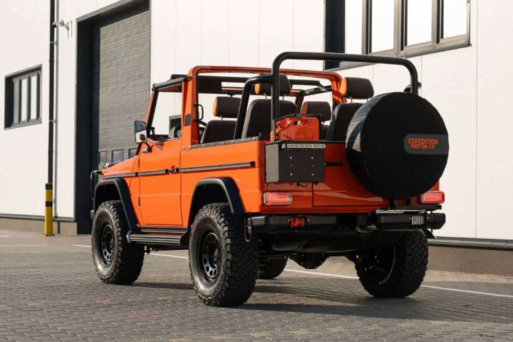 https://cdn.autogreeknews.gr/wp-content/uploads/2026/07/Mercedes-G-Wagen-Magma-Orange-05-2048x1365-1.jpg