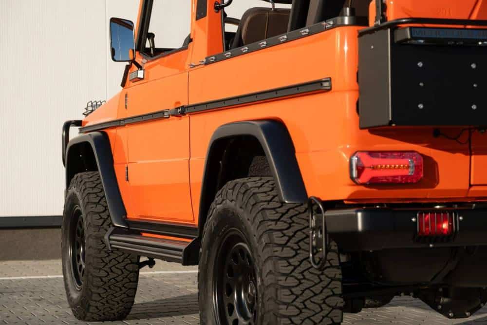 https://cdn.autogreeknews.gr/wp-content/uploads/2026/07/Mercedes-G-Wagen-Magma-Orange-09-2048x1365-1.jpg