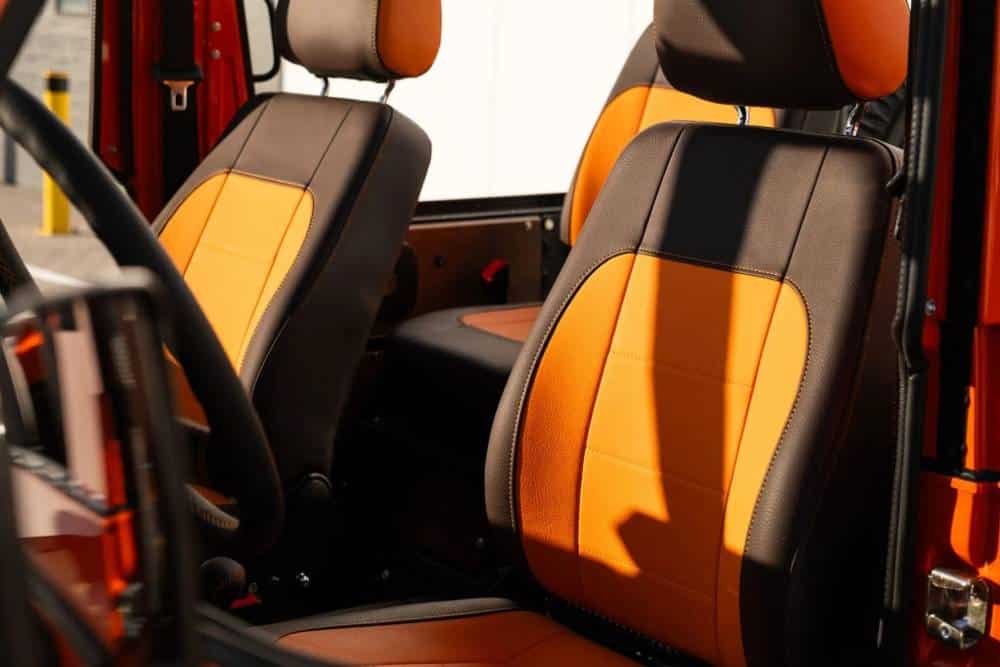 https://cdn.autogreeknews.gr/wp-content/uploads/2026/07/Mercedes-G-Wagen-Magma-Orange-10-2048x1365-1.jpg