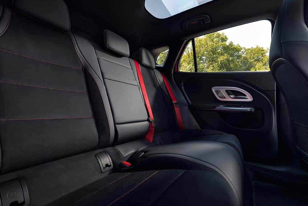 https://cdn.autogreeknews.gr/wp-content/uploads/2026/07/Mercedes-GLA-2026-15.jpg