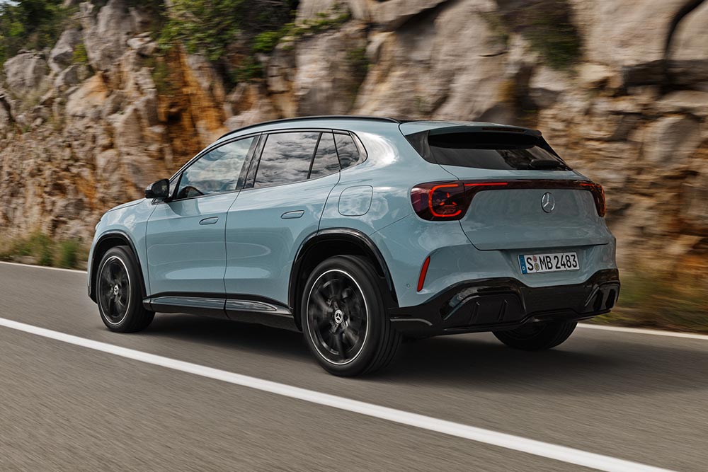 https://cdn.autogreeknews.gr/wp-content/uploads/2026/07/Mercedes-GLA-2026-2.jpg