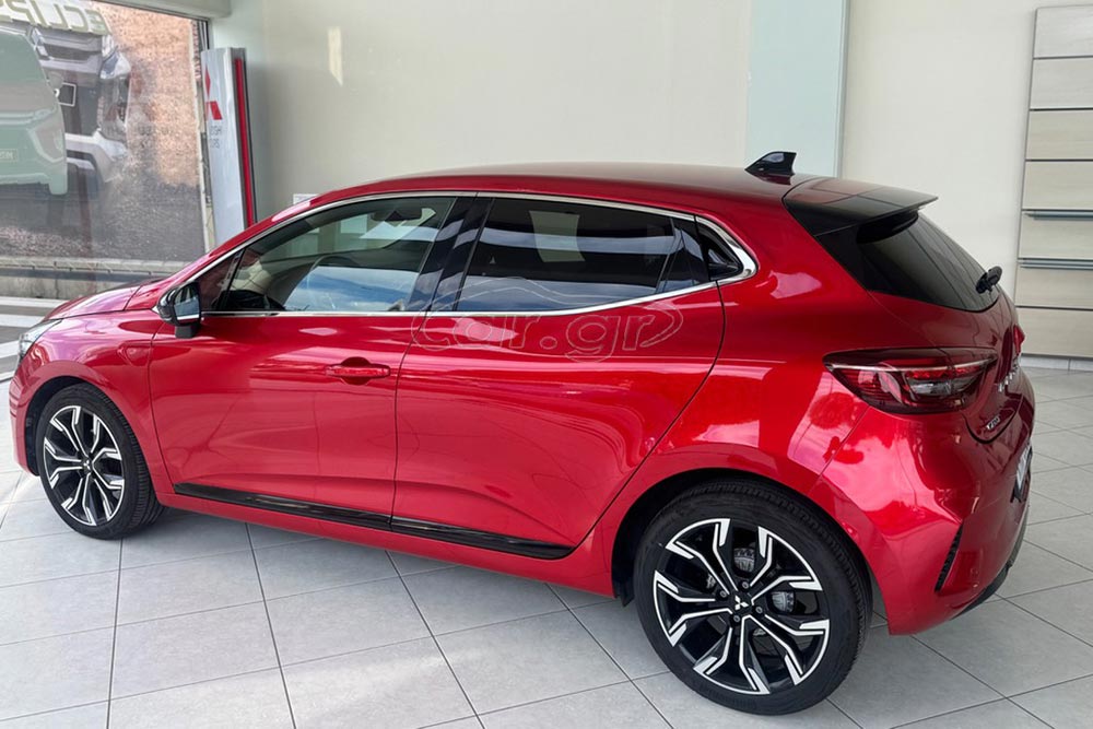 https://cdn.autogreeknews.gr/wp-content/uploads/2026/07/Mitsubishi-Colt-2024-used-4.jpg