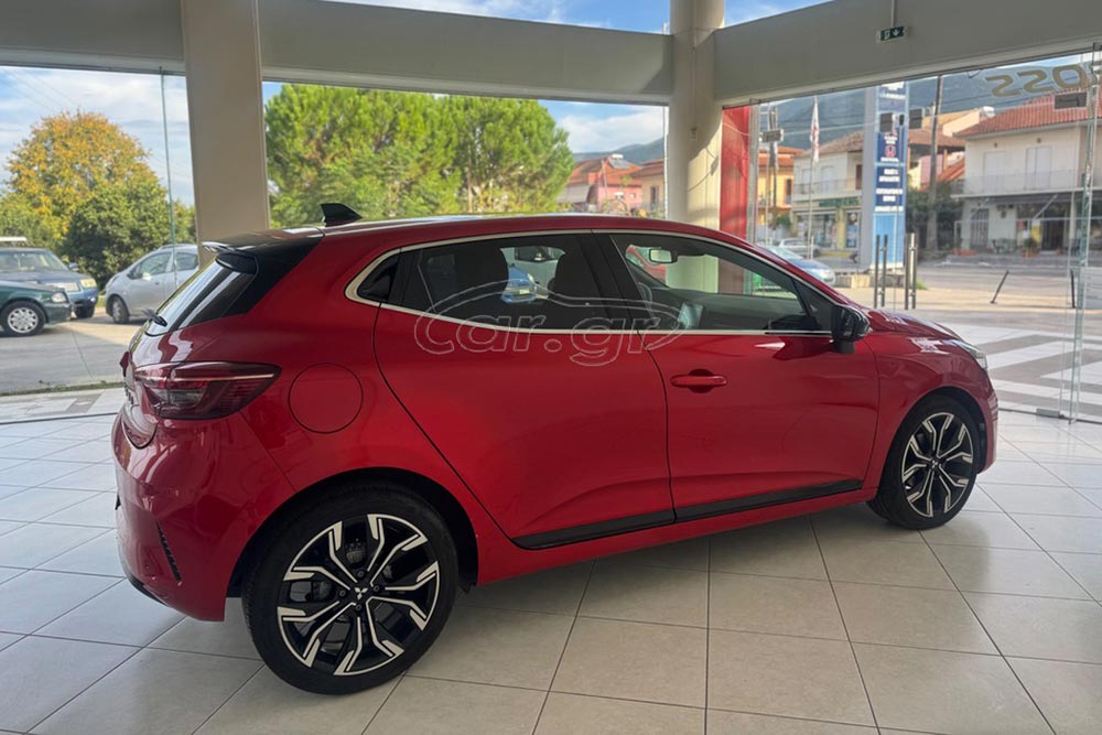 https://cdn.autogreeknews.gr/wp-content/uploads/2026/07/Mitsubishi-Colt-2024-used-5.jpg