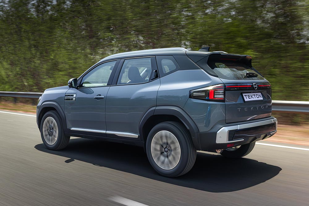 https://cdn.autogreeknews.gr/wp-content/uploads/2026/07/Nissan-Tekton-4.jpg