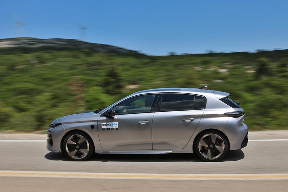 https://cdn.autogreeknews.gr/wp-content/uploads/2026/07/Peugeot-308-1.2-Hybrid-145-10.jpg