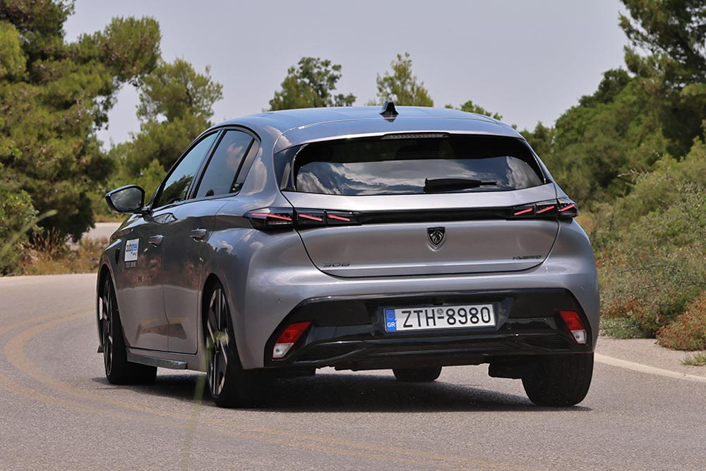 https://cdn.autogreeknews.gr/wp-content/uploads/2026/07/Peugeot-308-1.2-Hybrid-145-12.jpg