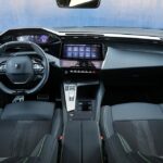 Peugeot 308 1.2 Hybrid 145 interior (1)