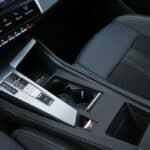 Peugeot 308 1.2 Hybrid 145 interior (5)