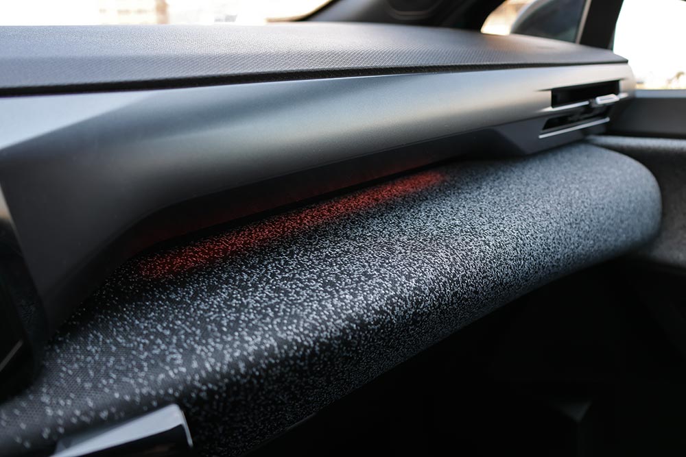 https://cdn.autogreeknews.gr/wp-content/uploads/2026/07/Renault-Clio-1.2-TCe-115-EDC-interior-21.jpg