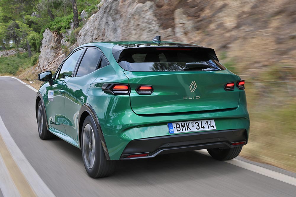 https://cdn.autogreeknews.gr/wp-content/uploads/2026/07/Renault-Clio-2026-17.jpg