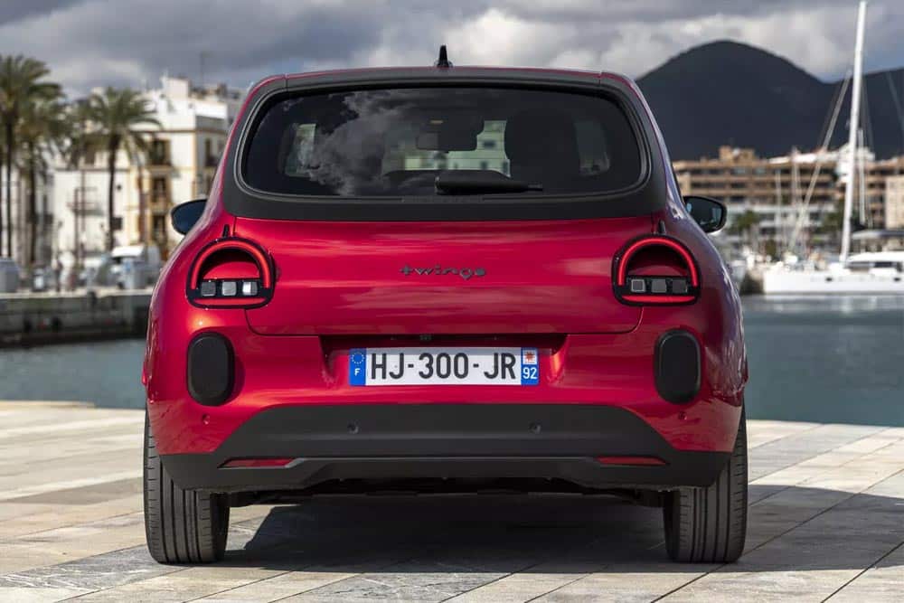 https://cdn.autogreeknews.gr/wp-content/uploads/2026/07/Renault-Twingo-2026-2.jpg