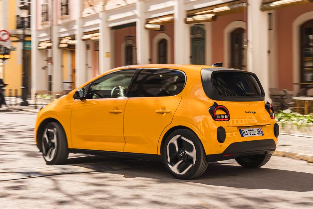 https://cdn.autogreeknews.gr/wp-content/uploads/2026/07/Renault-Twingo-2026-6.jpg