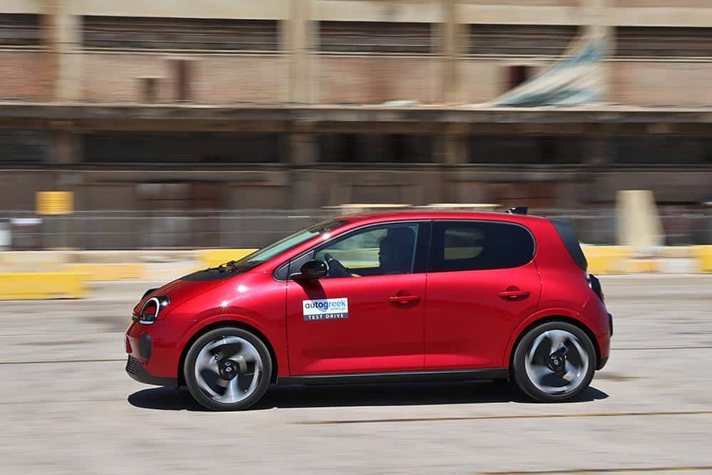 https://cdn.autogreeknews.gr/wp-content/uploads/2026/07/Renault-Twingo-E-Tech-21.jpg