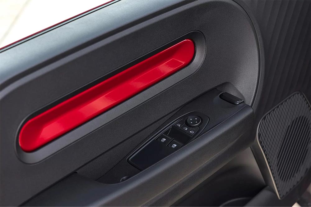 https://cdn.autogreeknews.gr/wp-content/uploads/2026/07/Renault-Twingo-E-Tech-30.jpg