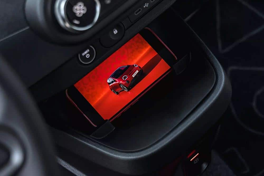 https://cdn.autogreeknews.gr/wp-content/uploads/2026/07/Renault-Twingo-E-Tech-31.jpg