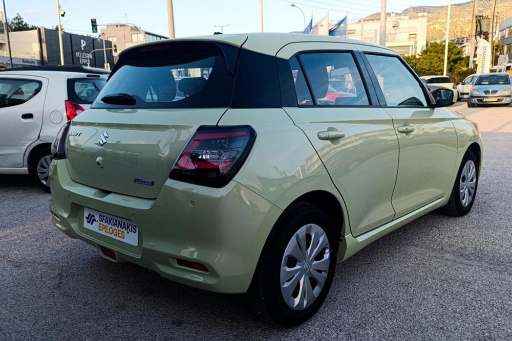 https://cdn.autogreeknews.gr/wp-content/uploads/2026/07/Suzuki-Swift-1.2-Hybrid-2025-used-4.jpg