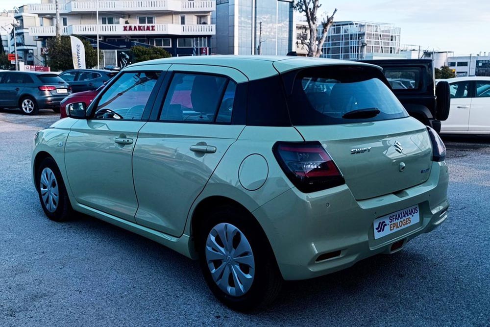 https://cdn.autogreeknews.gr/wp-content/uploads/2026/07/Suzuki-Swift-1.2-Hybrid-2025-used-5.jpg