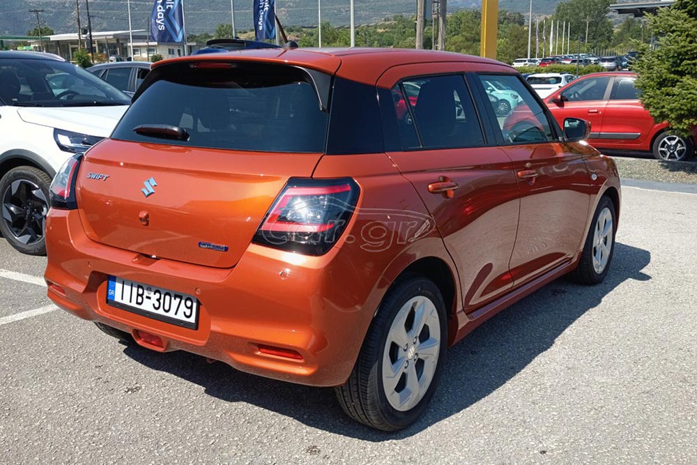 https://cdn.autogreeknews.gr/wp-content/uploads/2026/07/Suzuki-Swift-1.2-Hybrid-2026-used-4.jpg