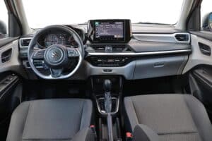Suzuki Swift 1.2 Hybrid 81 PS CVT interior (1)