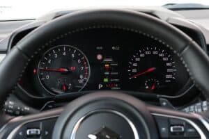 Suzuki Swift 1.2 Hybrid 81 PS CVT interior (3)