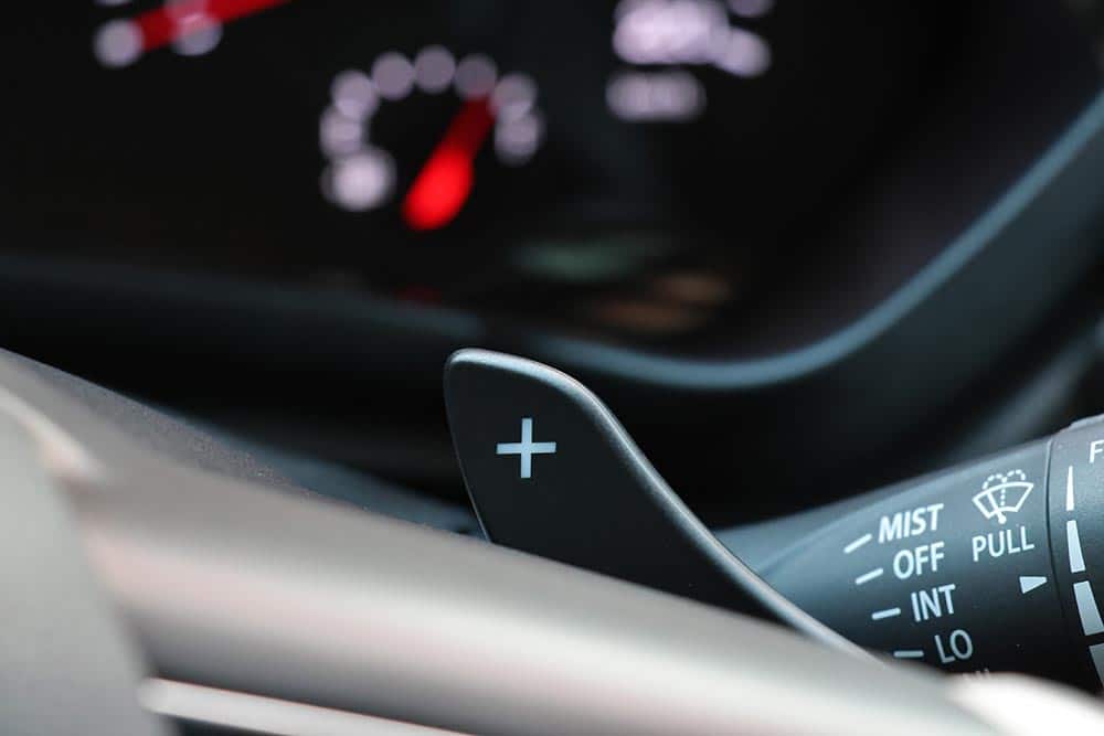https://cdn.autogreeknews.gr/wp-content/uploads/2026/07/Suzuki-Swift-1.2-Hybrid-81-PS-CVT-interior-8.jpg