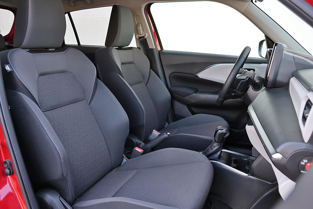 https://cdn.autogreeknews.gr/wp-content/uploads/2026/07/Suzuki-Swift-1.2-Hybrid-81-PS-interior-18.jpg