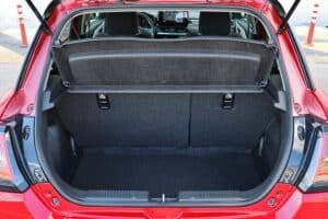 Suzuki Swift 1.2 Hybrid 81 PS interior (19)