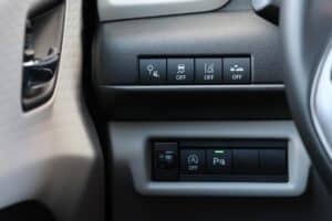 Suzuki Swift 1.2 Hybrid 81 PS interior (3)