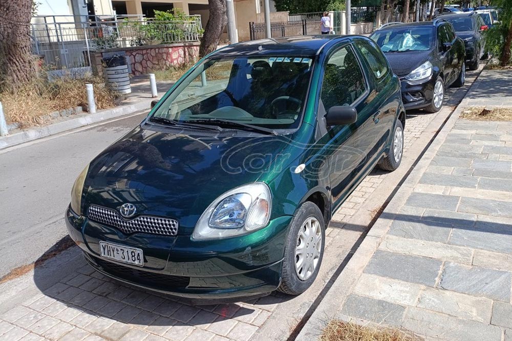 https://cdn.autogreeknews.gr/wp-content/uploads/2026/07/Toyota-Yaris-2000-used-1.jpg
