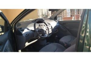 Toyota-Yaris-2000-used-3