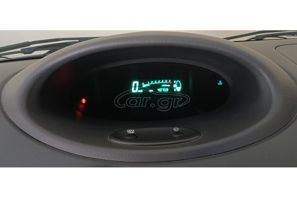https://cdn.autogreeknews.gr/wp-content/uploads/2026/07/Toyota-Yaris-2000-used-4.jpg