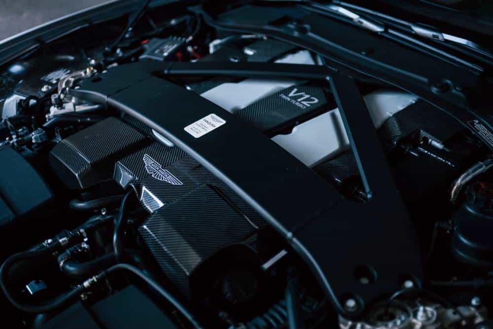 https://cdn.autogreeknews.gr/wp-content/uploads/2026/07/aston_martin_vanquish61.jpg