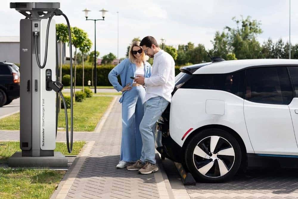 https://cdn.autogreeknews.gr/wp-content/uploads/2026/07/best-time-for-ev-charging.jpg