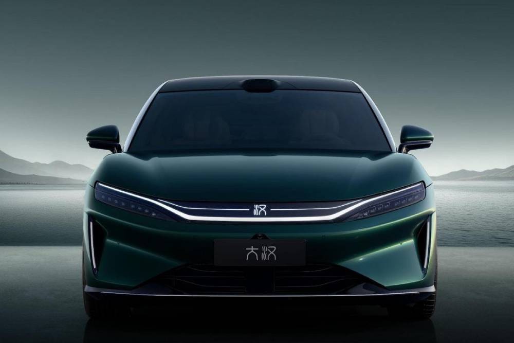 https://cdn.autogreeknews.gr/wp-content/uploads/2026/07/byd-great-han-03.jpg
